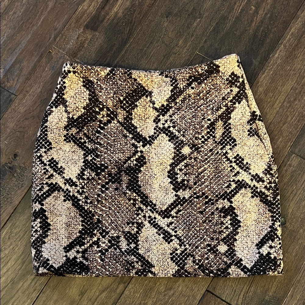 H&M Brown and Black Snakeskin Mini Skirt